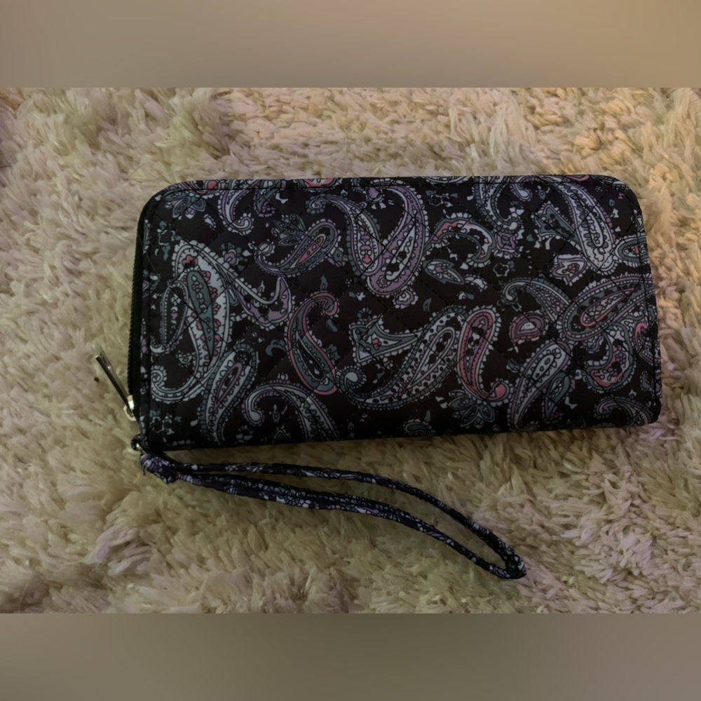 NWOT Paisley zip wallet